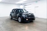 Thumbnail of 2019 Midnight Black Metallic MINI E Countryman