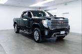 Thumbnail of 2022 Onyx Black GMC Sierra 2500