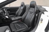 Thumbnail of 2022 Ibis White/Black Roof Audi R8