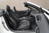 Thumbnail of 2022 Ibis White/Black Roof Audi R8