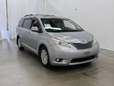 Photo of 2014 Silver Sky Metallic Toyota Sienna