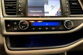 Thumbnail of 2018 Bronze Toyota Highlander