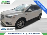 Photo of 2017 White Platinum Metallic Tri-Coat Ford Escape