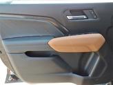 Thumbnail of 2025 Onyx Black GMC Canyon