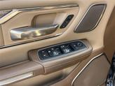 Thumbnail of 2020 Diamond Black Crystal Pearlcoat RAM 1500
