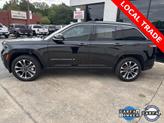 Thumbnail of 2023 Diamond Black Crystal Pearlcoat Jeep Grand Cherokee