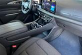 Thumbnail of 2025 Summit White Chevrolet Traverse