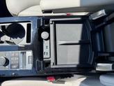 Thumbnail of 2017 Lorie Blue Land Rover Discovery