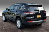 Thumbnail of 2025 Diamond Black Crystal Pearlcoat Jeep Grand Cherokee