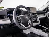 Thumbnail of 2025 White Metallic Ford Explorer