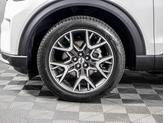 Thumbnail of 2025 White Metallic Ford Explorer