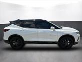 Thumbnail of 2022 Iridescent Pearl Tricoat Chevrolet Blazer