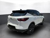 Thumbnail of 2022 Iridescent Pearl Tricoat Chevrolet Blazer