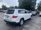Thumbnail of 2011 White Toyota Highlander