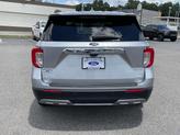 Thumbnail of 2020 Iconic Silver Metallic Ford Explorer