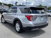 Thumbnail of 2020 Iconic Silver Metallic Ford Explorer