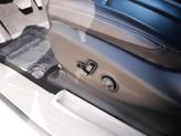 Thumbnail of 2023 Bright White Clearcoat Chrysler Pacifica