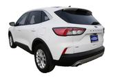 Thumbnail of 2022 Oxford White Ford Escape