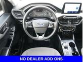 Thumbnail of 2022 Oxford White Ford Escape