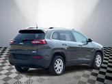 Thumbnail of 2016 Granite Crystal Metallic Clearcoat Jeep Cherokee