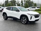 Thumbnail of 2025 Summit White Chevrolet Trax