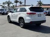 Thumbnail of 2017 White Toyota Highlander