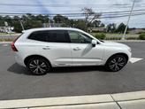 Thumbnail of 2022 Crystal White Metallic Volvo XC60
