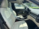 Thumbnail of 2023 Sage Green Metallic Volvo XC40