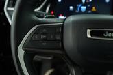 Thumbnail of 2022 Diamond Black Crystal Pearlcoat Jeep Grand Cherokee