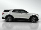 Thumbnail of 2021 Star White Metallic Tri-Coat Ford Explorer