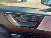 Thumbnail of 2019 Infinite Black Metallic Lincoln Navigator