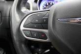 Thumbnail of 2019 Bright White Clearcoat Chrysler 300