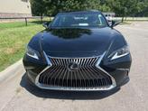 Thumbnail of 2019 Black Lexus ES 350