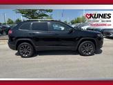 Thumbnail of 2021 Diamond Black Crystal Pearlcoat Jeep Cherokee