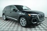 Photo of 2025 Mythos Black Metallic Audi Q7