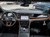 Thumbnail of 2025 Baltic Gray Metallic Clearcoat Jeep Grand Cherokee