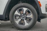 Thumbnail of 2023 Bright White Clearcoat Jeep Grand Cherokee
