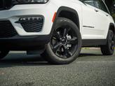 Thumbnail of 2025 Bright White Clearcoat Jeep Grand Cherokee