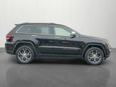 Thumbnail of 2021 Diamond Black Crystal Pearlcoat Jeep Grand Cherokee
