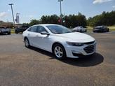 Thumbnail of 2024 Summit White Chevrolet Malibu