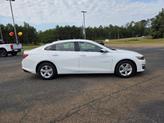 Thumbnail of 2024 Summit White Chevrolet Malibu