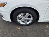 Thumbnail of 2024 Summit White Chevrolet Malibu