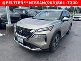 Thumbnail of 2022 Champagne Silver Metallic Nissan Rogue