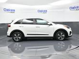 Thumbnail of 2022 Snow White Pearl Kia Niro Plug-In Hybrid