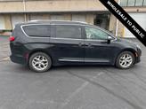 Thumbnail of 2020 Brilliant Black Crystal Pearlcoat Chrysler Pacifica