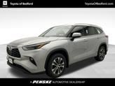 Photo of 2022 Celestial Silver Metallic Toyota Highlander