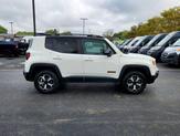 Thumbnail of 2020 Alpine White Clearcoat Jeep Renegade