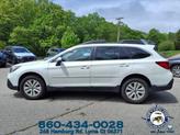 Thumbnail of 2019 Crystal White Pearl Black Subaru Outback