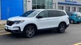 Thumbnail of 2022 Platinum White Pearl Honda Pilot