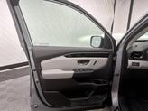 Thumbnail of 2025 Lunar Silver Metallic Honda Pilot